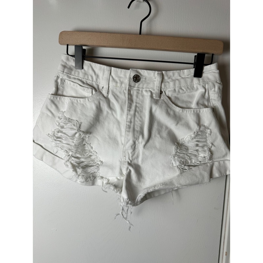 Forever 21 distressed‎ white cut off denim shorts